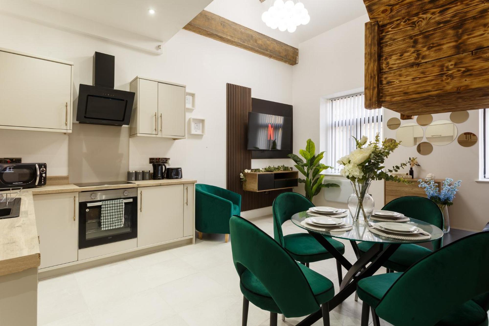 Bradford Luxury Central Apartment Екстер'єр фото